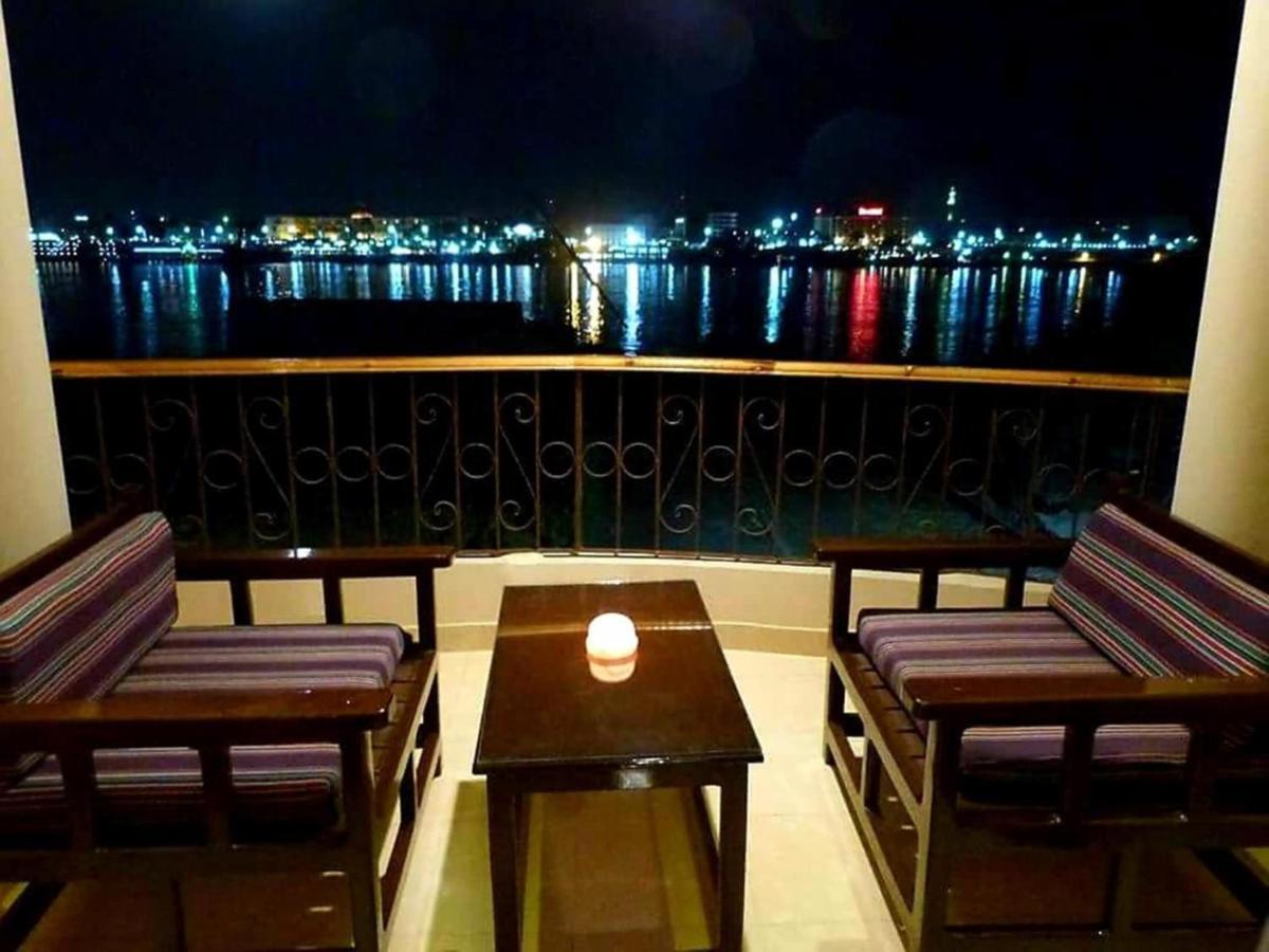 Ferienwohnung Luxor Plaza House Exterior foto