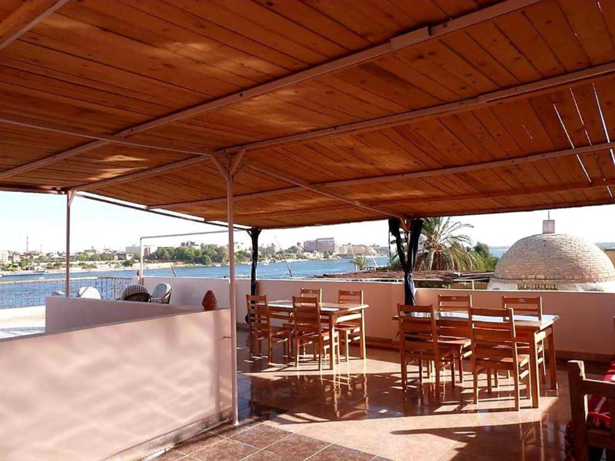 Ferienwohnung Luxor Plaza House Exterior foto