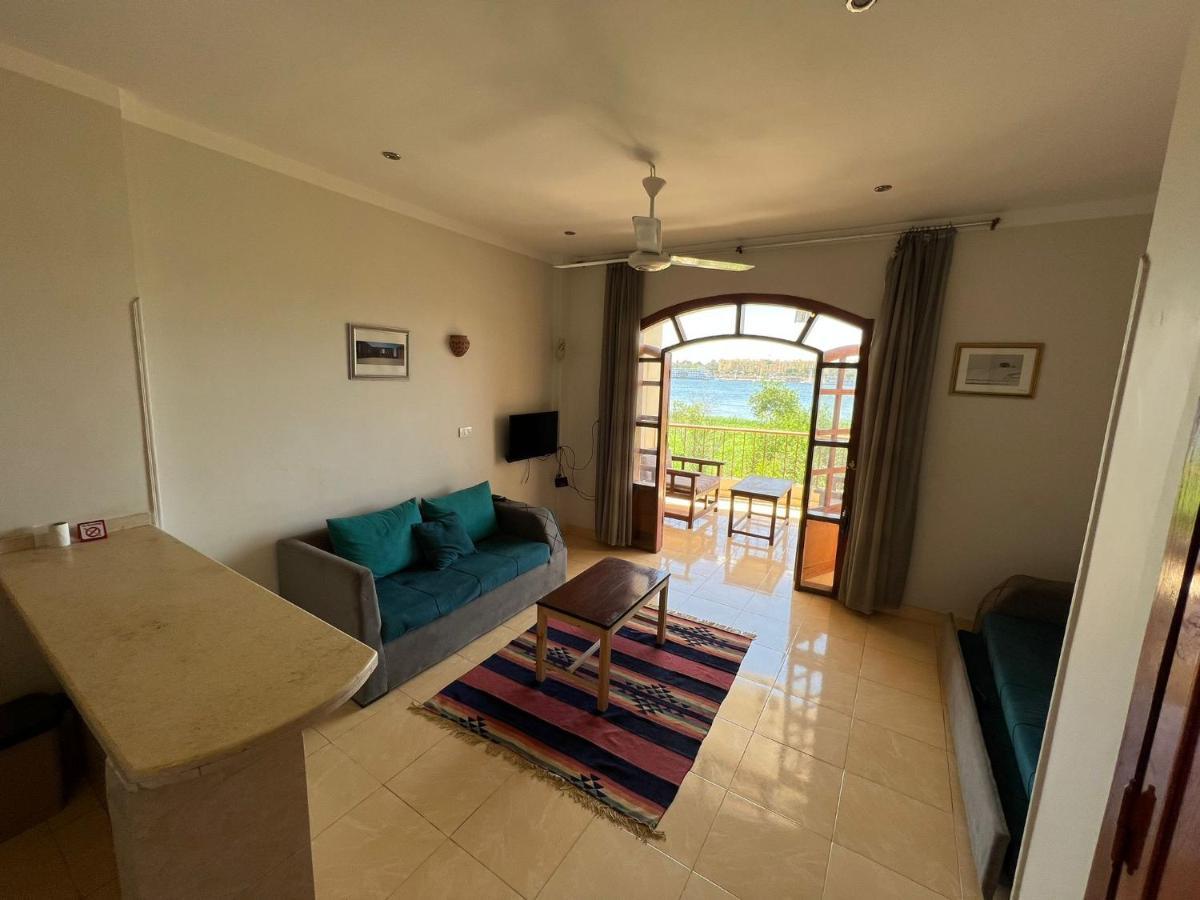 Ferienwohnung Luxor Plaza House Exterior foto