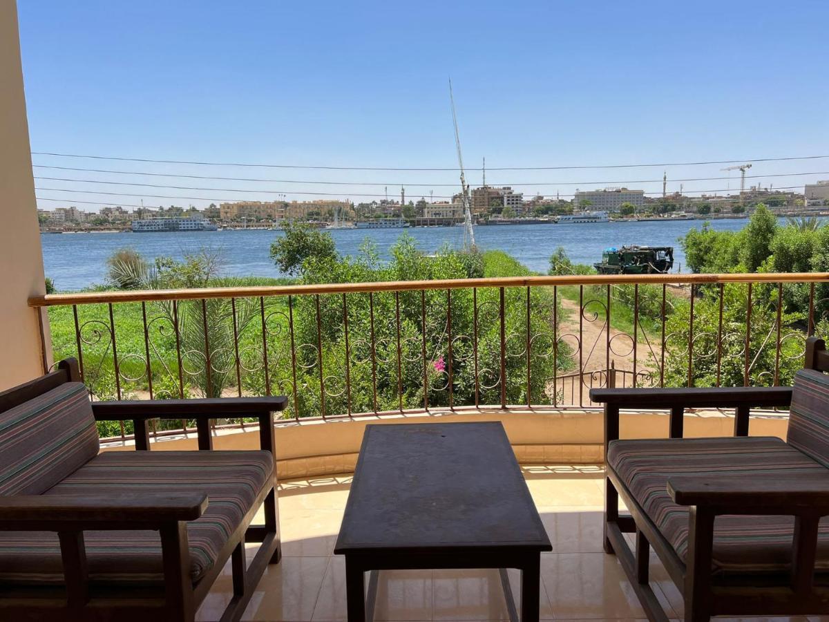 Ferienwohnung Luxor Plaza House Exterior foto