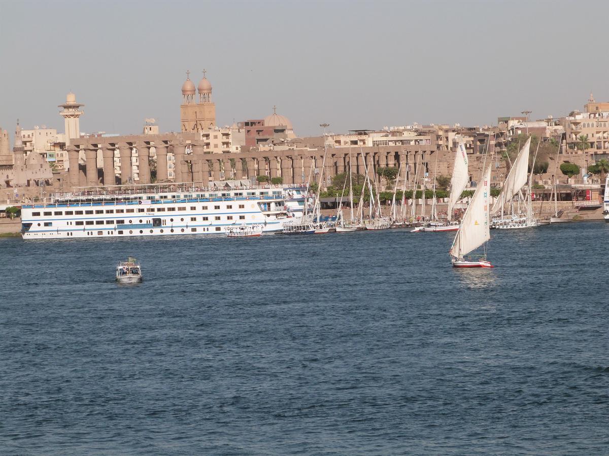 Ferienwohnung Luxor Plaza House Exterior foto